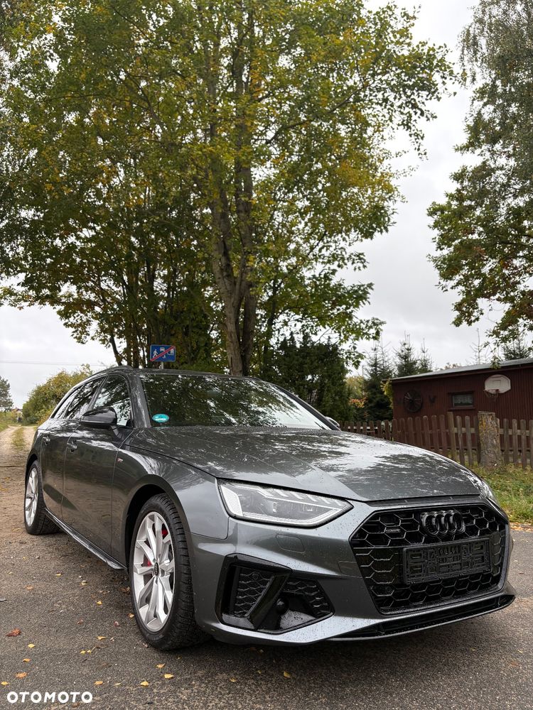 Audi A4 - 1