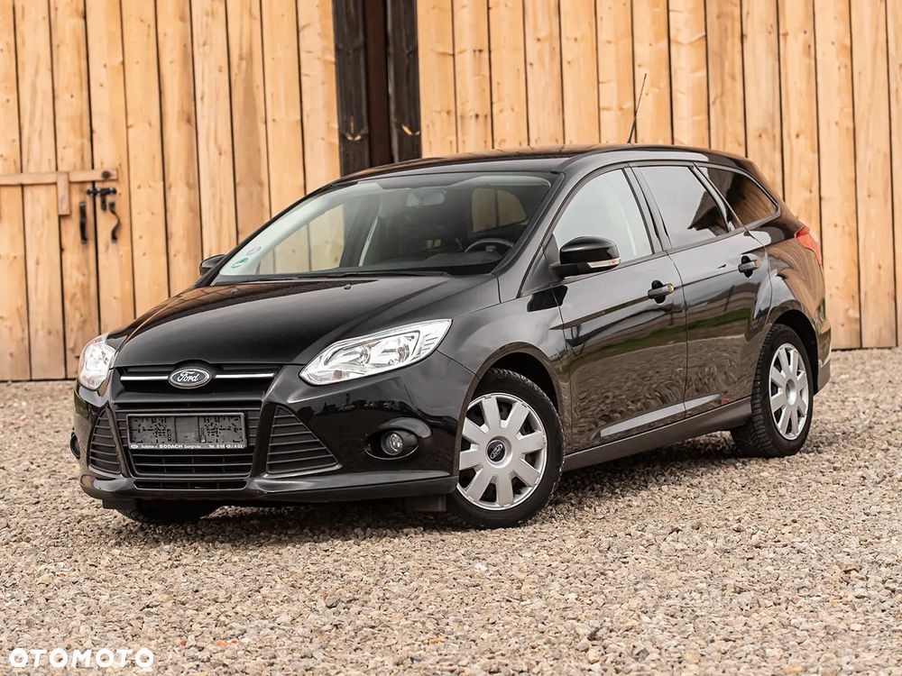 Ford Focus 1.0 EcoBoost Titanium ASS - 6