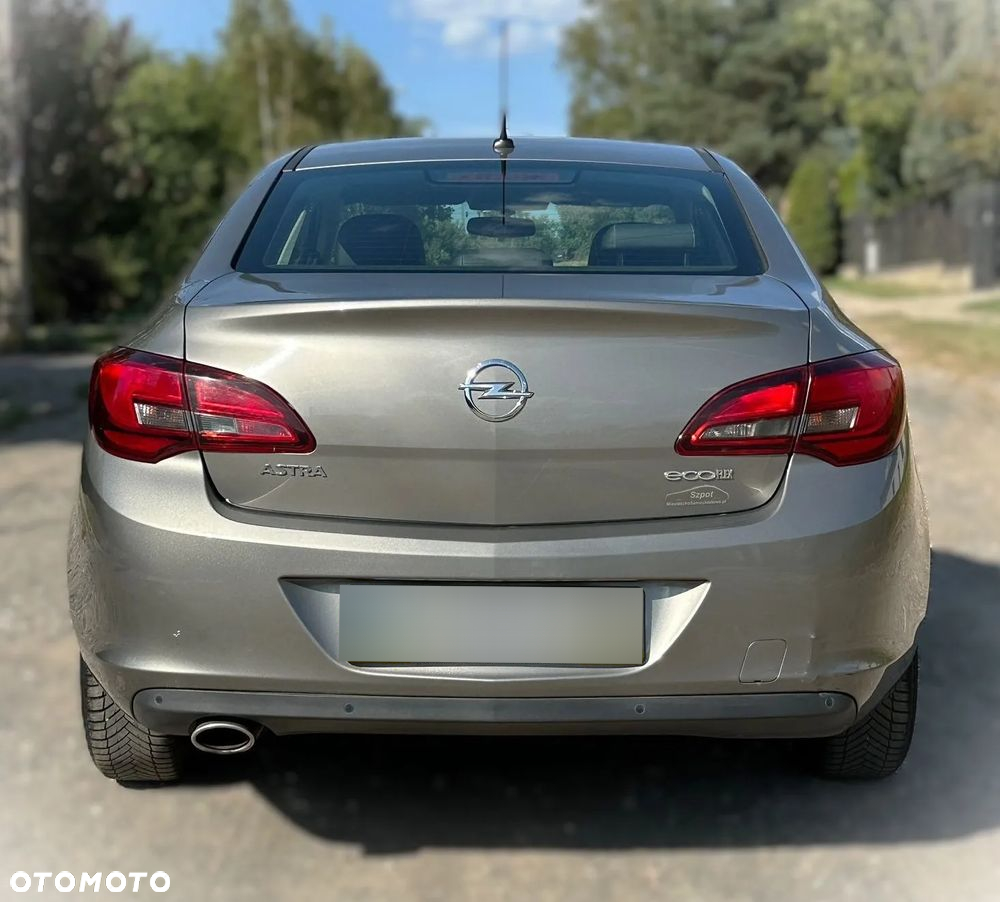 Opel Astra - 4