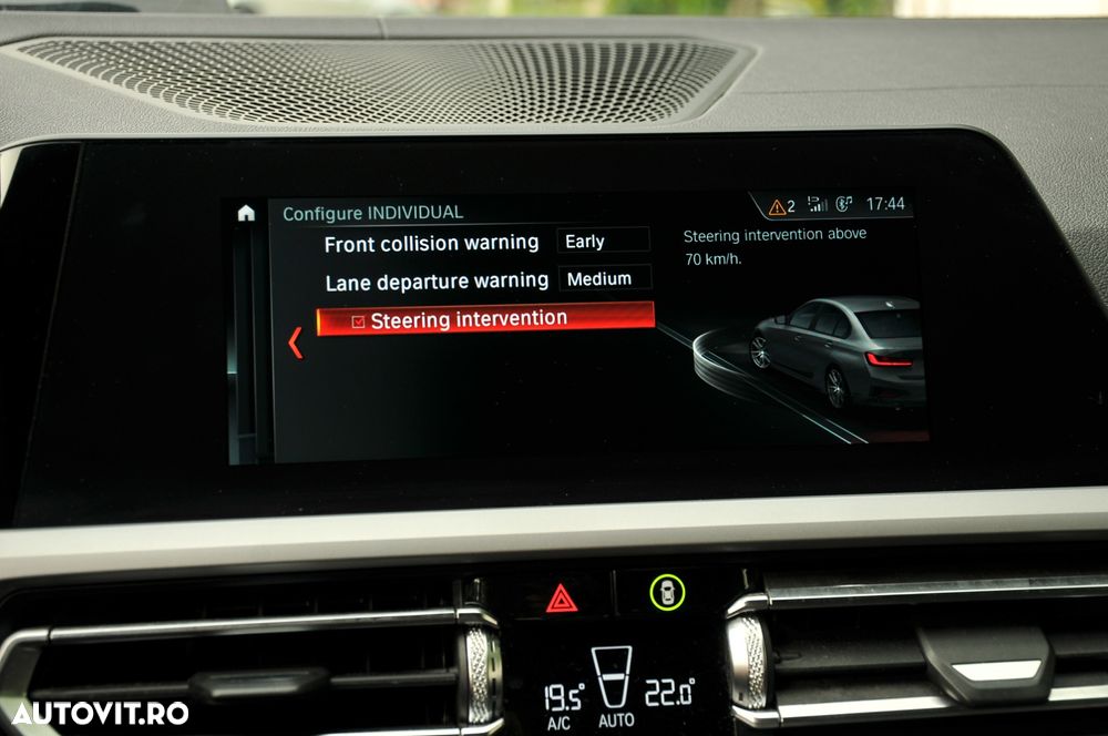 BMW Seria 3 318d Sport Line Shadow - 21