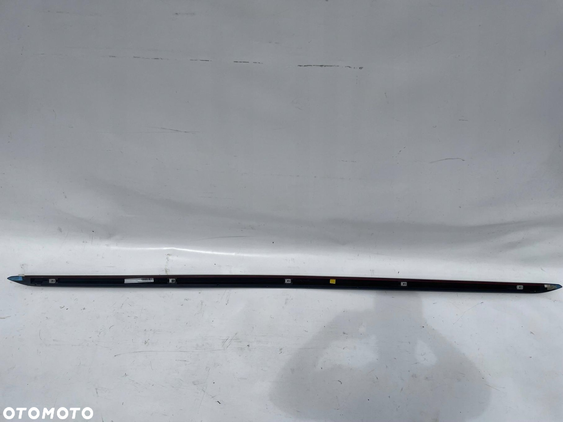LISTWA PROGOWA LEWA AUDI A4B9 8W0853931 - 3