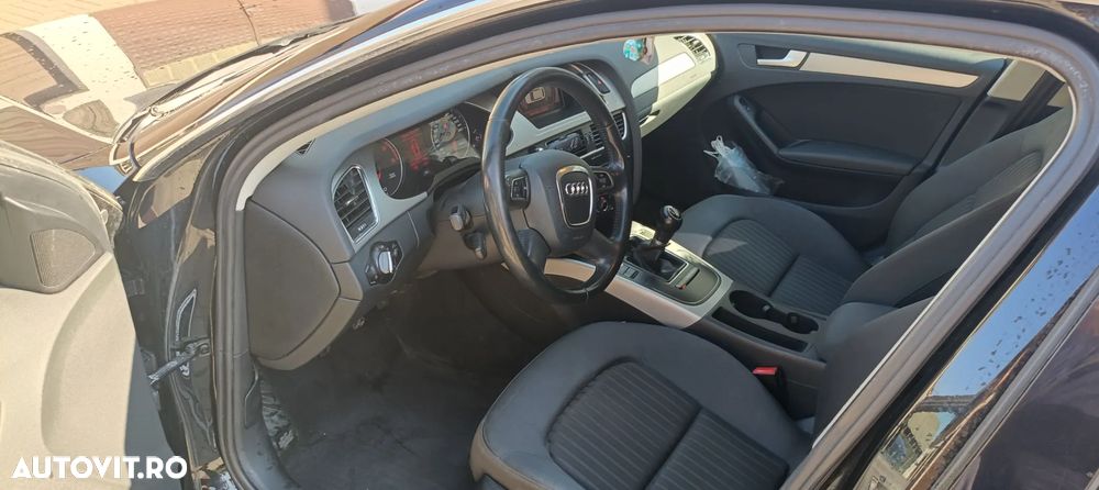 Audi A4 Avant 2.0 TDI - 12