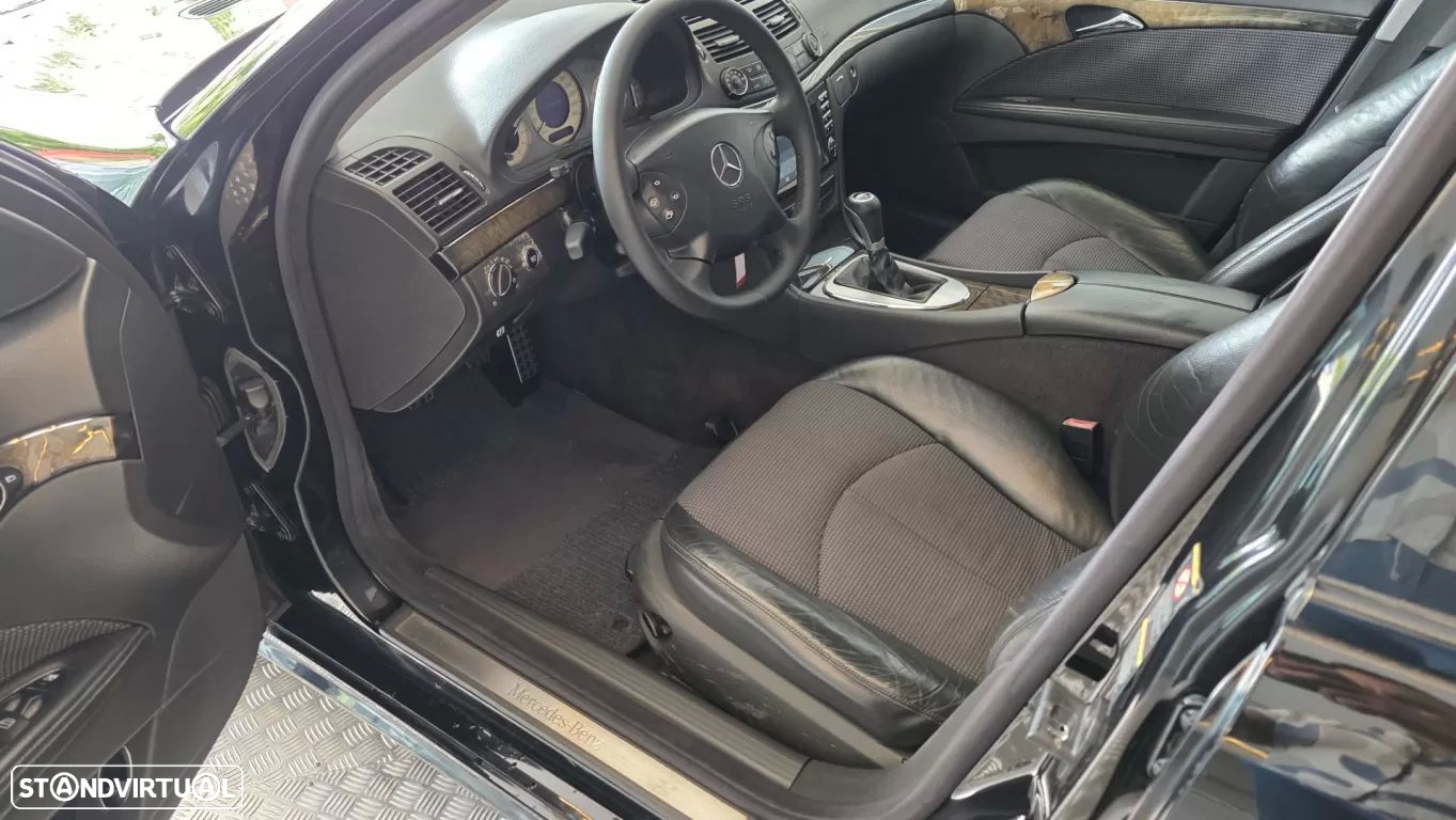 Mercedes-Benz E 220 CDi Avantgarde - 36