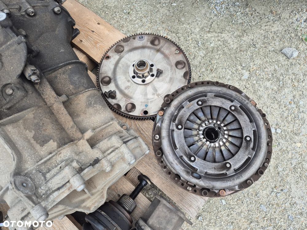 przekładka skrzynia biegów Audi A4 B8 2.0 TDI KXP - 3