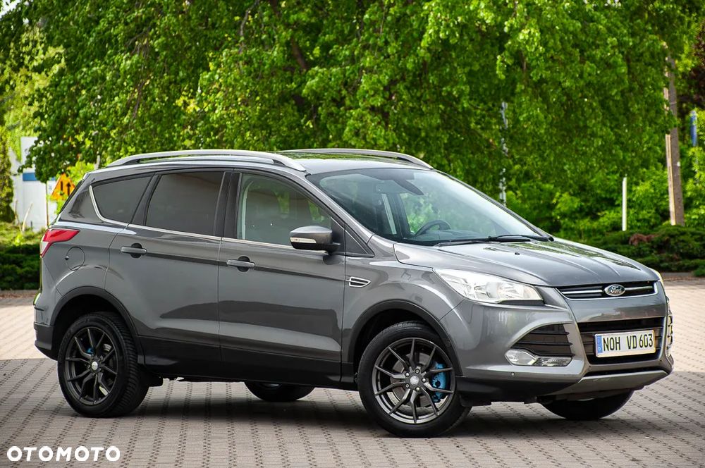 Ford Kuga 2.0 TDCi 2x4 Titanium - 9