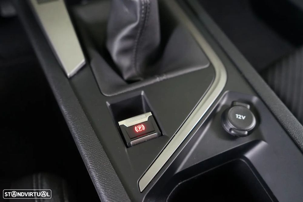 Peugeot 308 1.2 PureTech Active Pack - 26