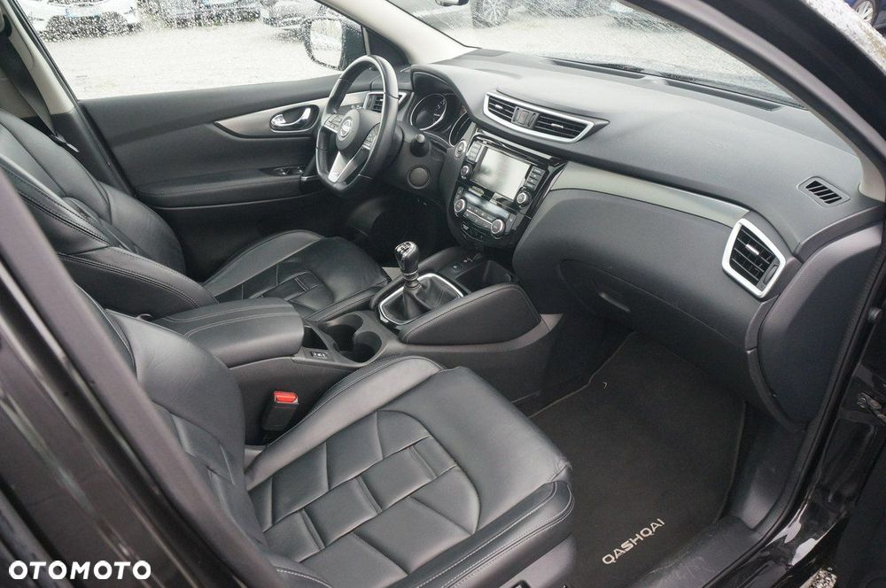 Nissan Qashqai 1.3 DIG-T Tekna EU6d - 27