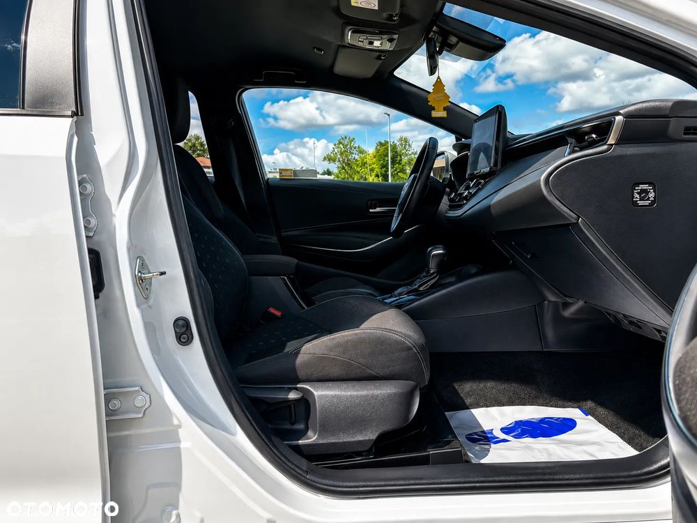 Toyota Corolla 1.8 Hybrid Comfort - 16