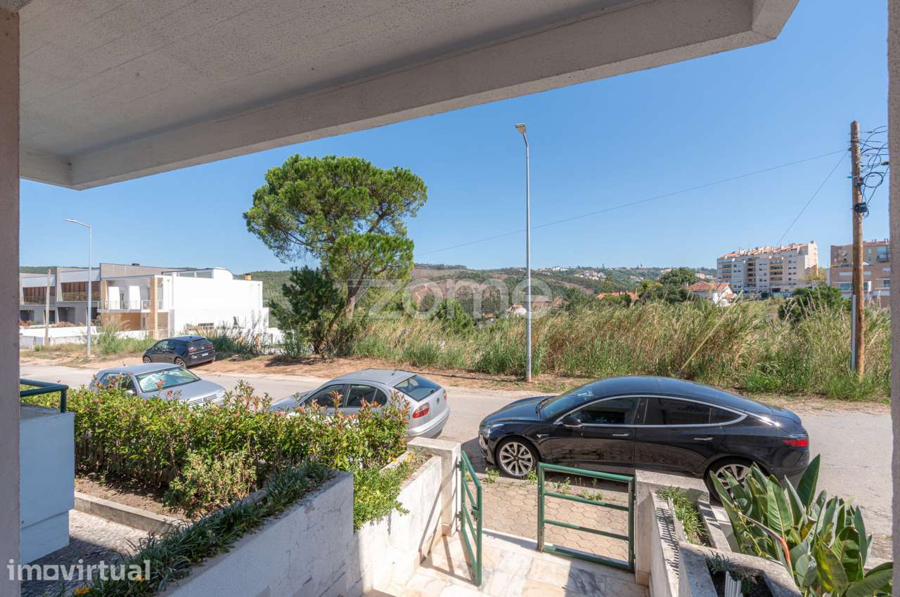 Apartamento T2 Duplex em Santo António dos Olivais, Coimbra - Grande imagem: 5/36