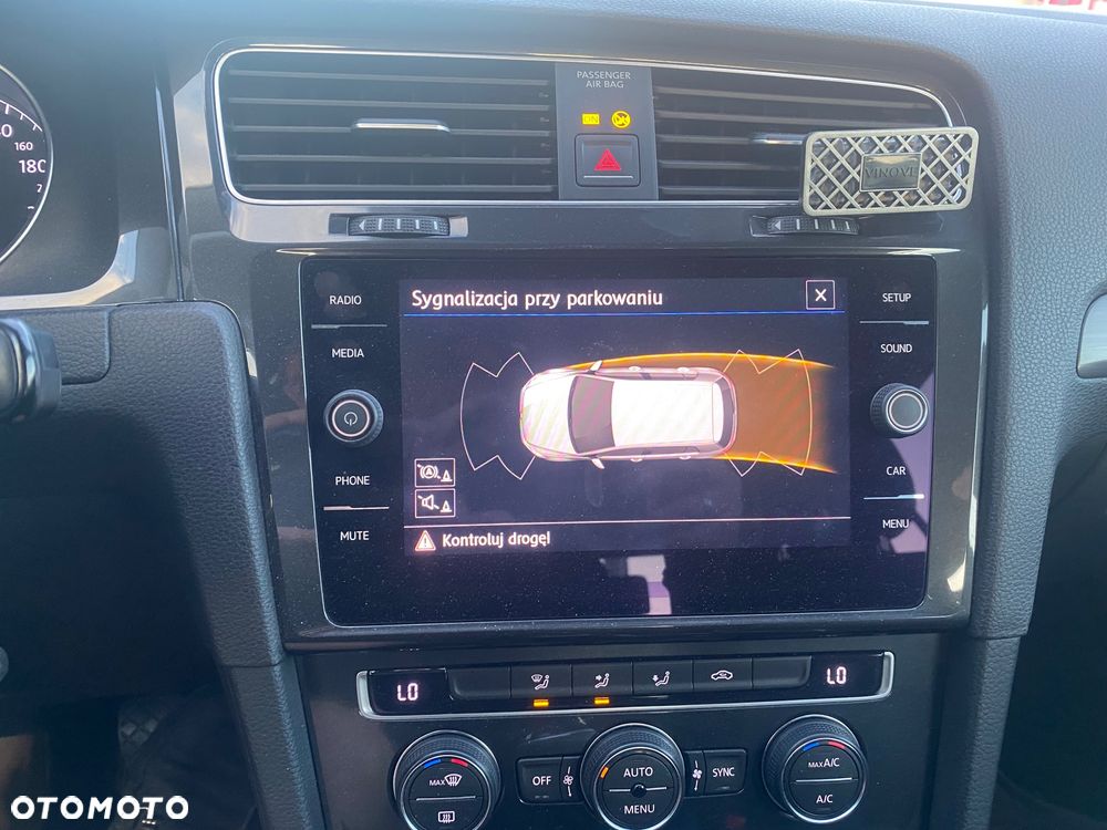 Volkswagen Golf - 13