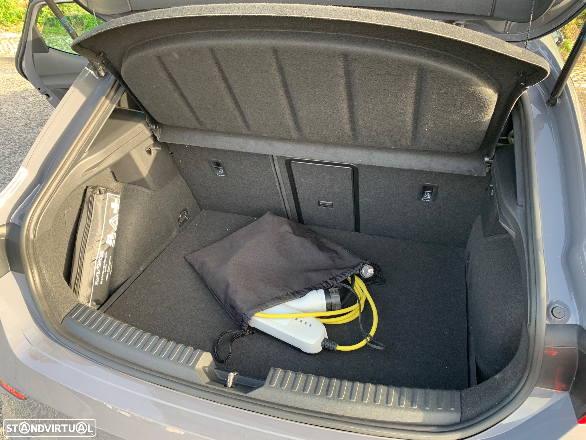 Cupra Leon 1.4 e-Hybrid VZ DSG - 10
