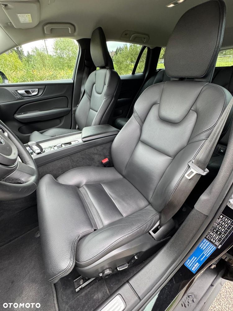 Volvo V60 Cross Country Plus B4 D AWD - 18
