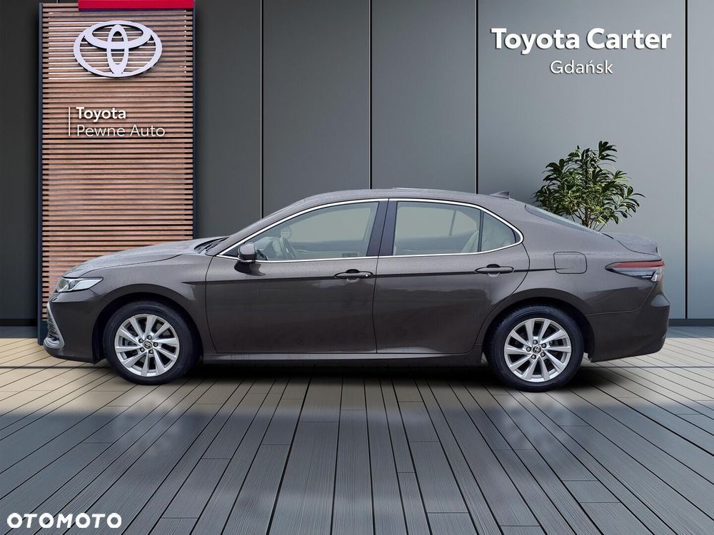 Toyota Camry 2.5 Hybrid Comfort CVT - 3