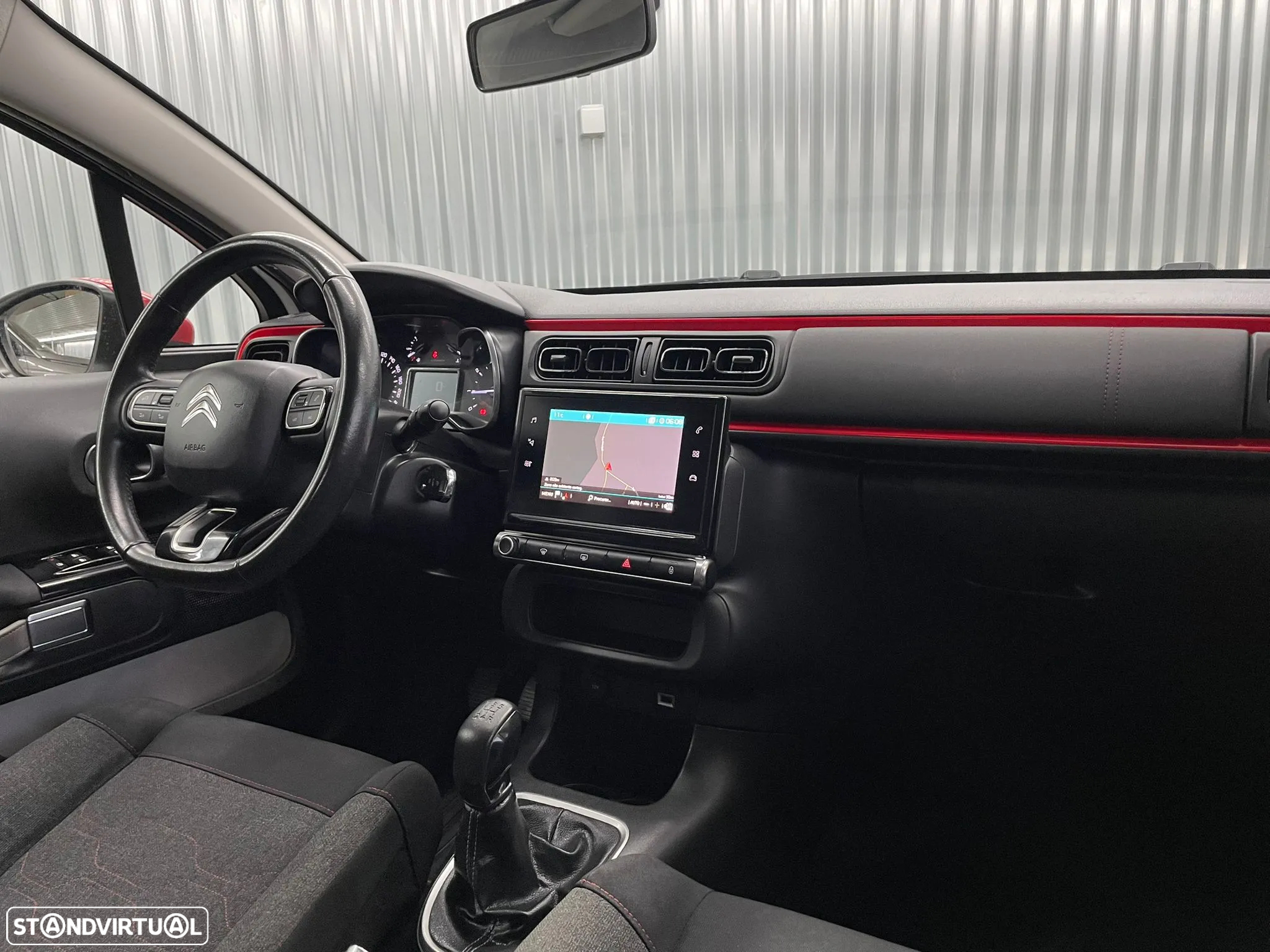 Citroën C3 1.2 PureTech Shine - 19