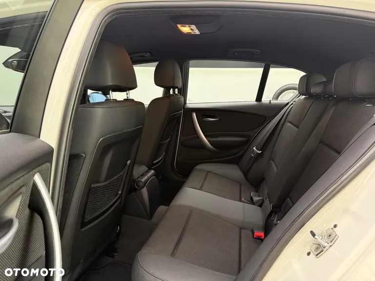 BMW Seria 1 118d DPF Edition Sport - 25
