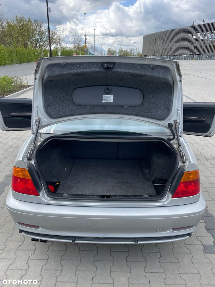 BMW Seria 3 320Ci - 26