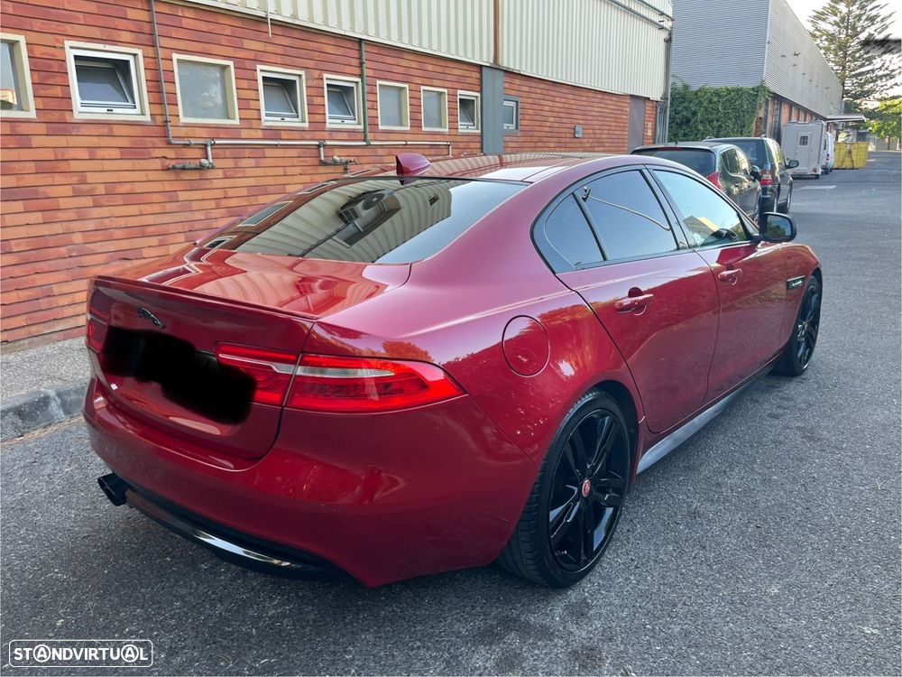 Jaguar XE - 7