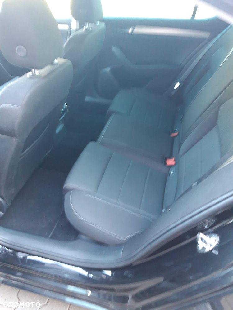 Skoda Superb 2.0 TDI Ambition - 9