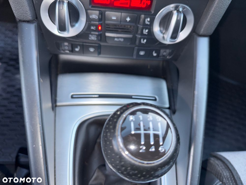 Audi A3 Sportback 2.0 TDI Ambiente - 21