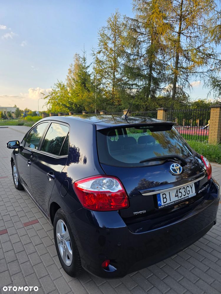 Toyota Auris 1.8 HSD Luna - 4