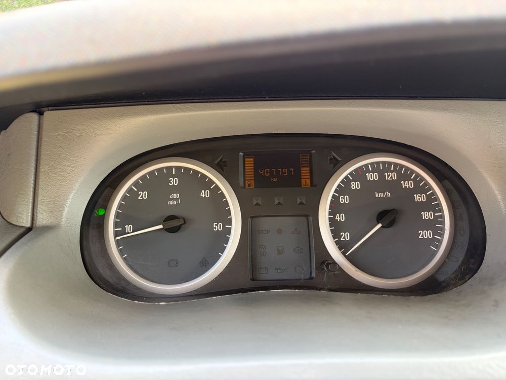 Opel Vivaro L2H1 2.9t - 23