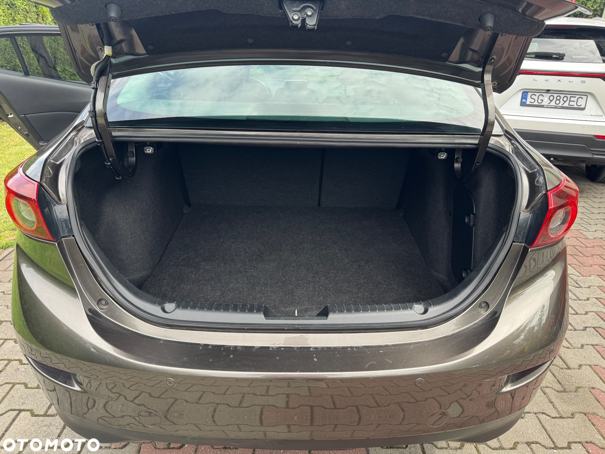 Mazda 3 SKYACTIV-G 120 Signature+ - 26
