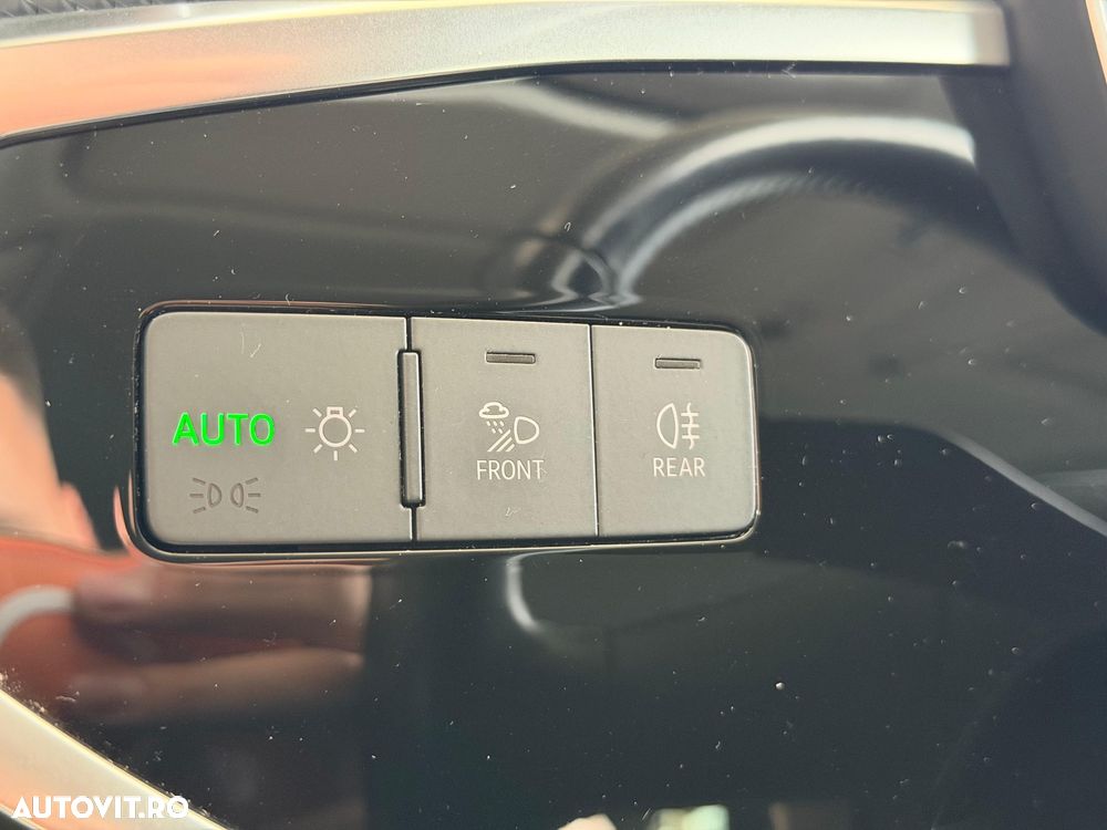 Audi Q3 35 TDI S tronic Advanced - 38