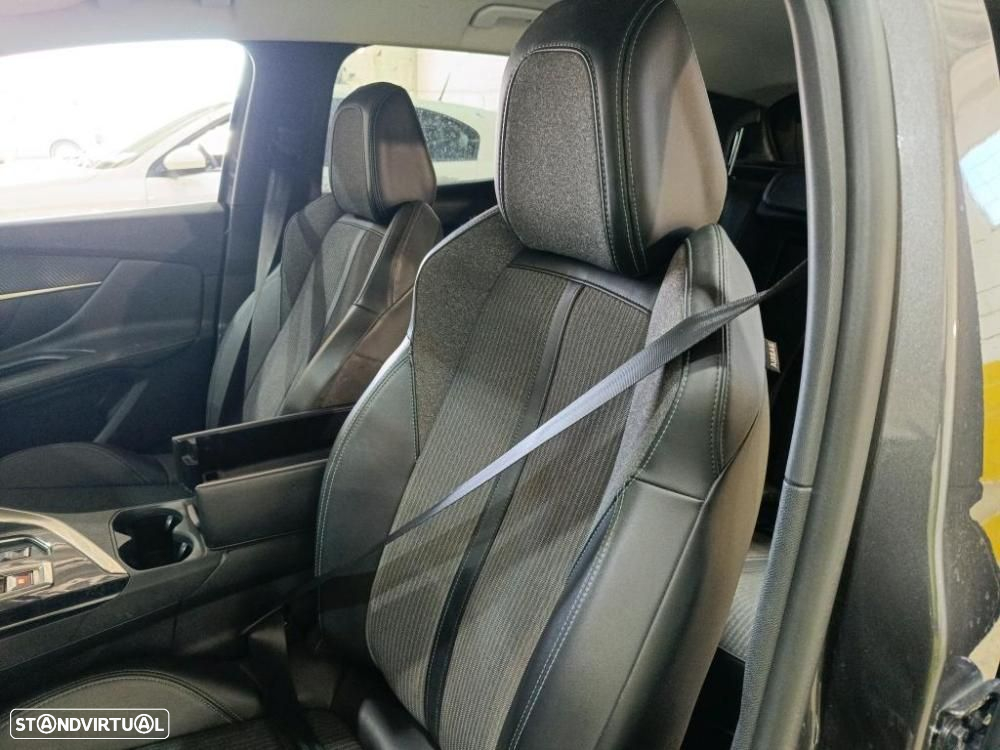 Peugeot 3008 - 5