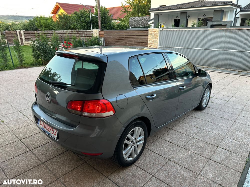 Volkswagen Golf 2.0 TDI DPF Highline - 4