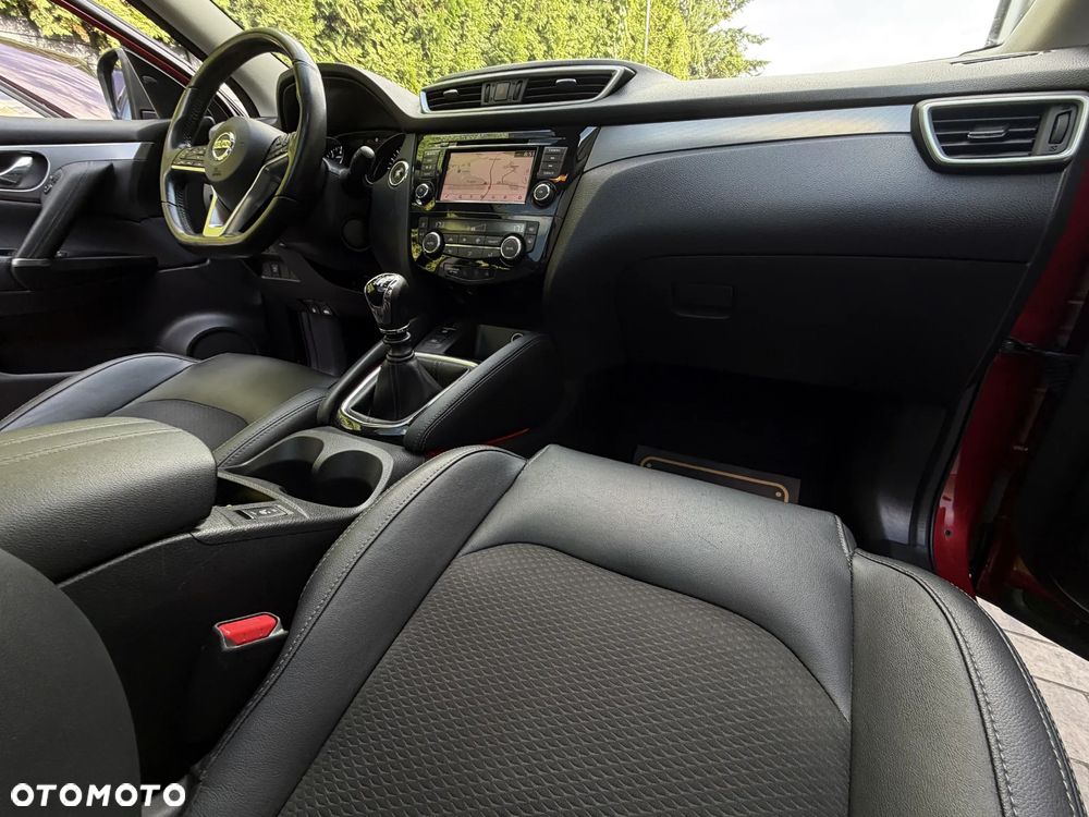 Nissan Qashqai 1.3 DIG-T N-WAY - 21