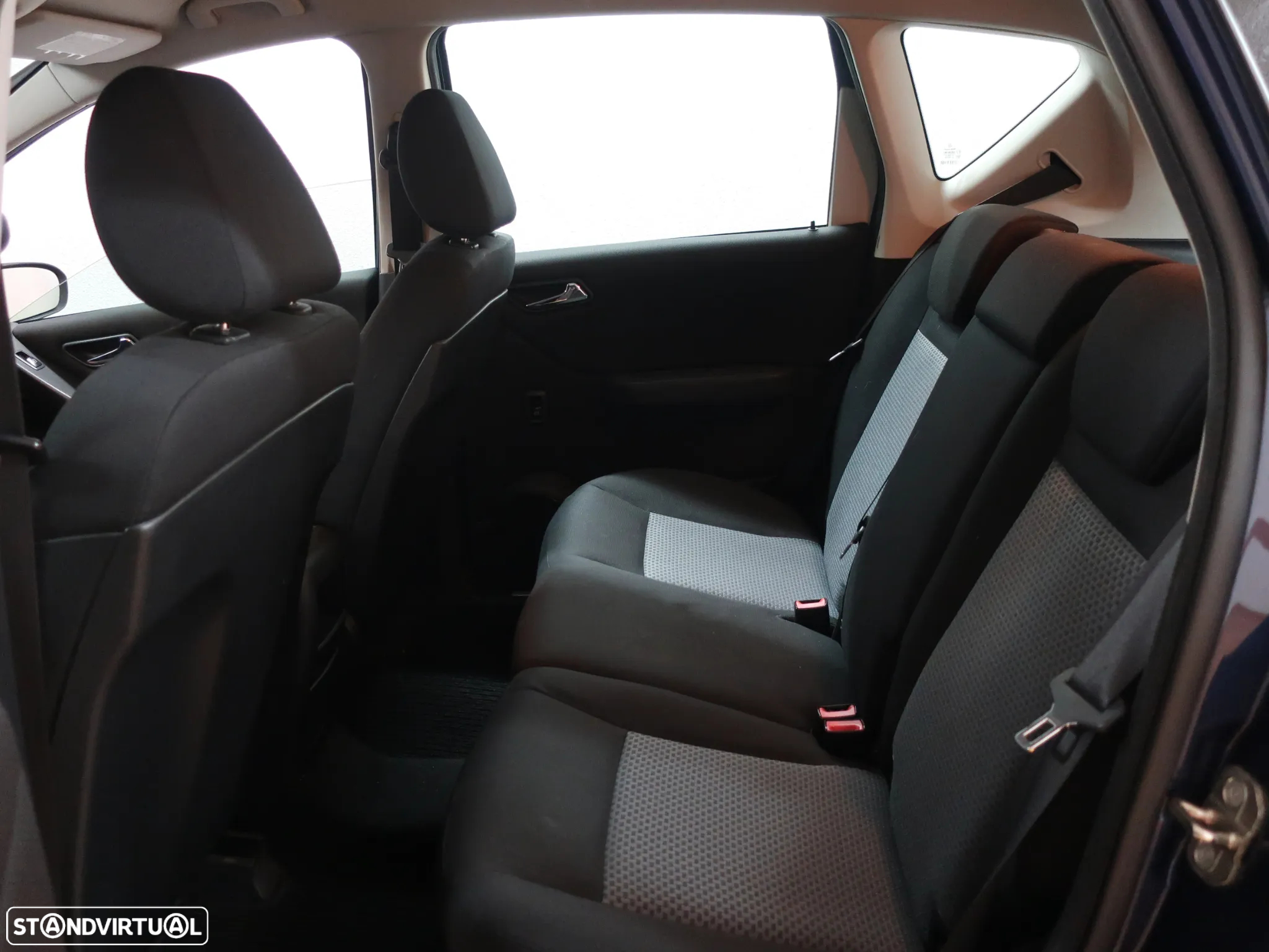 Mercedes-Benz A 150 Classic Automatic - 12