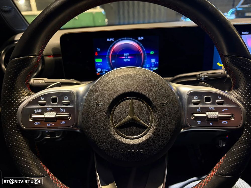 Mercedes-Benz A 250 Limousine e 8G-DCT AMG Line - 25