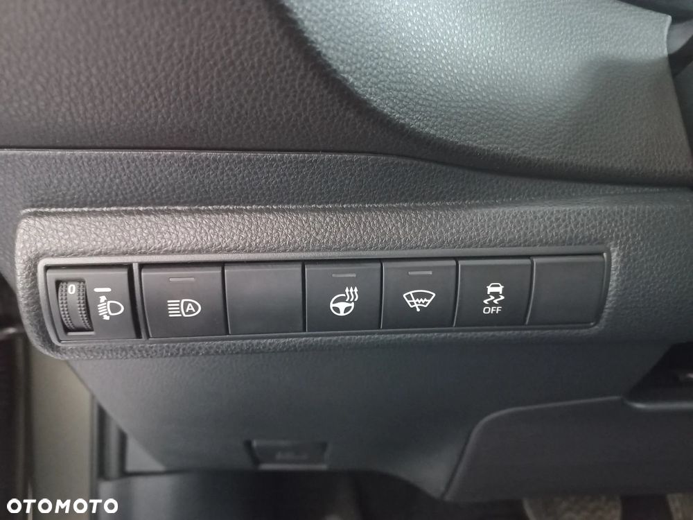 Suzuki Swace 1.8 Hybrid Premium Plus CVT - 15