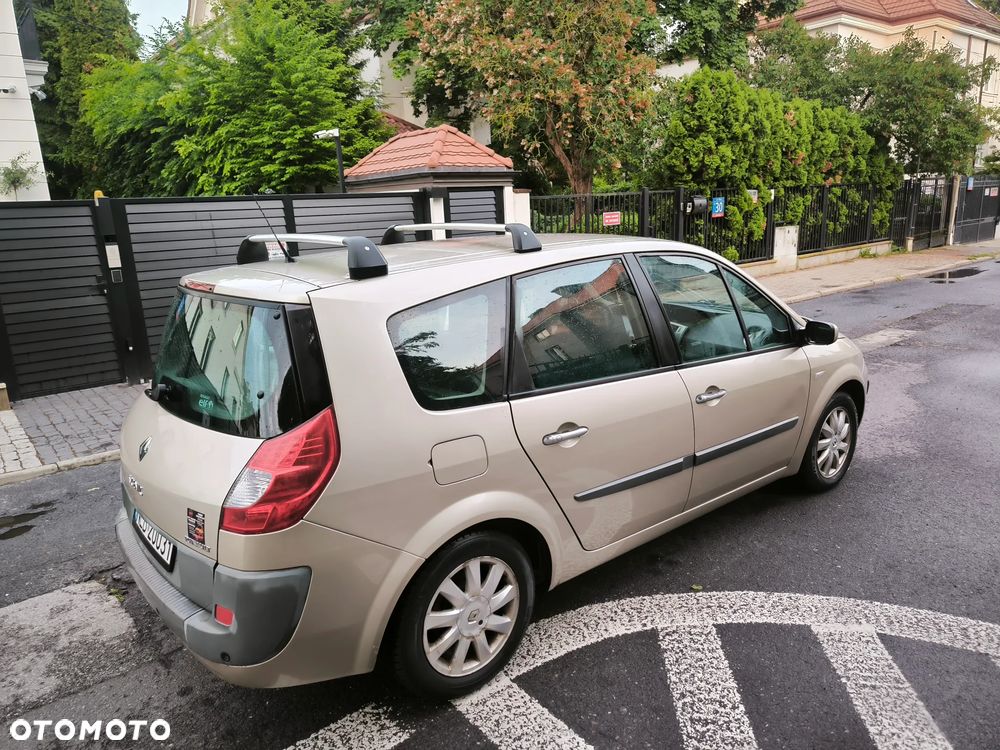 Renault Grand Scenic 1.9 dCi FAP Exception - 13