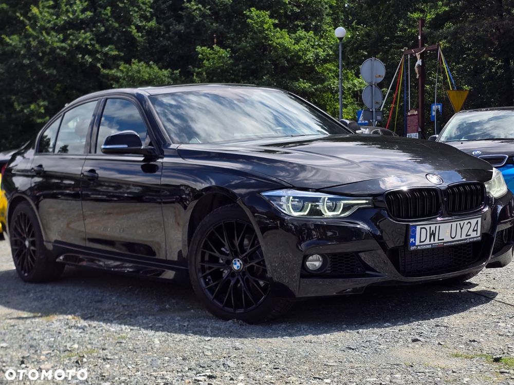 BMW Seria 3 328i xDrive Sport Line - 2