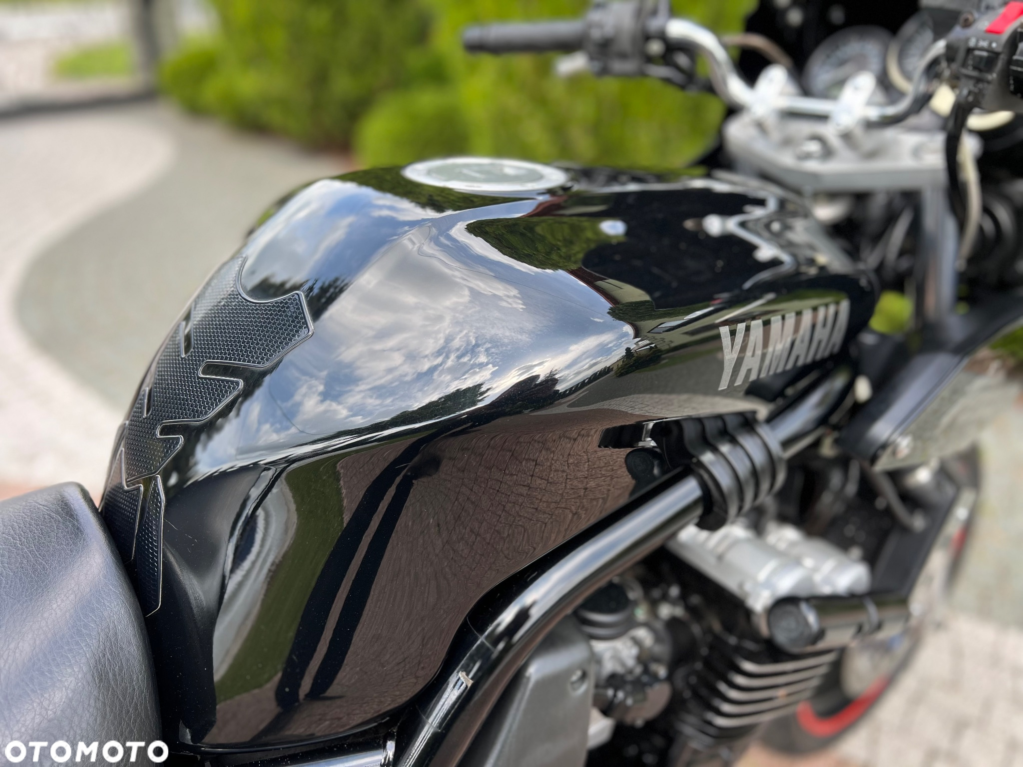 Yamaha FZS - 16