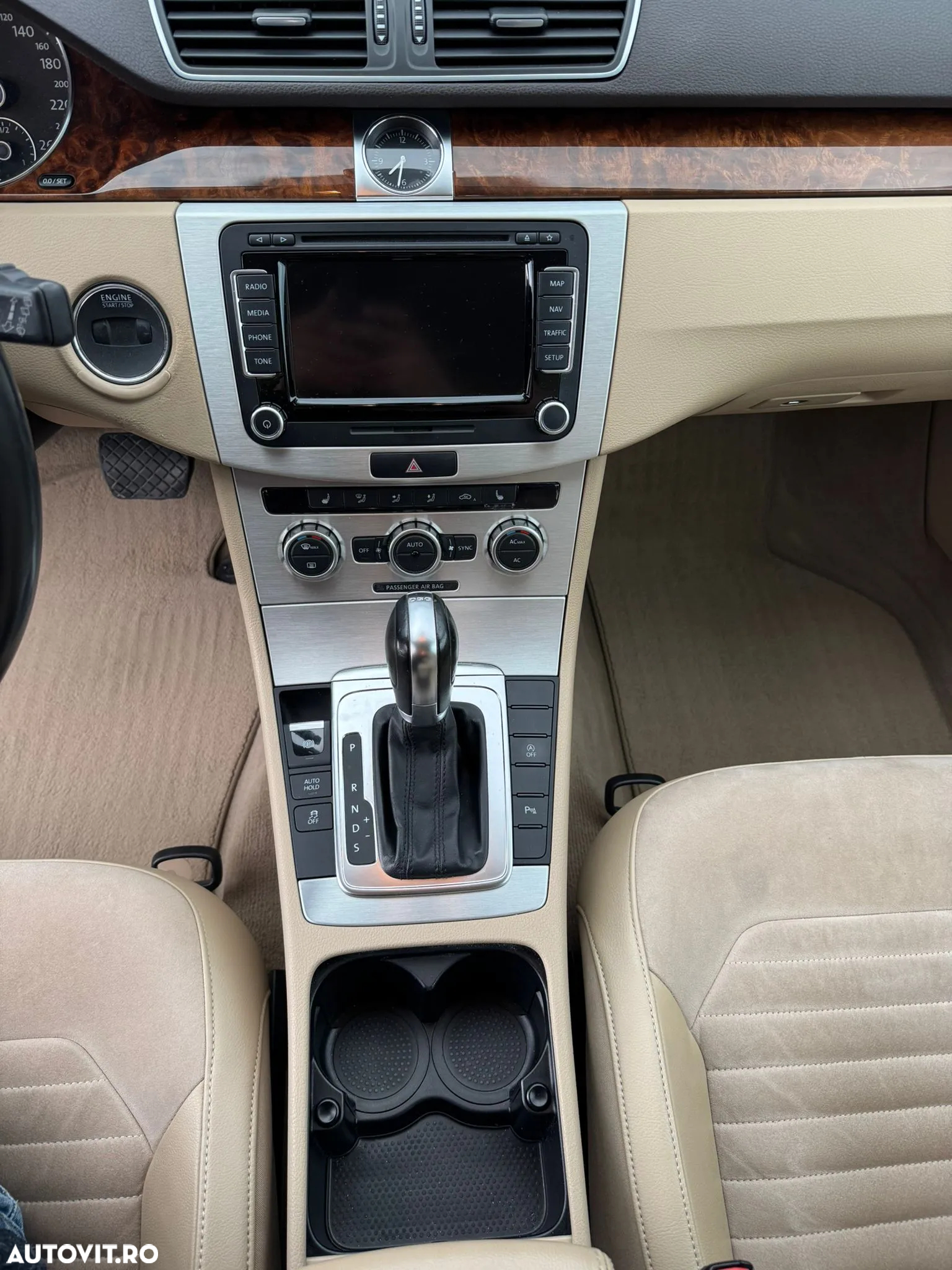 Volkswagen Passat Variant 2.0 TDI BlueMotion Technology DSG Highline - 23