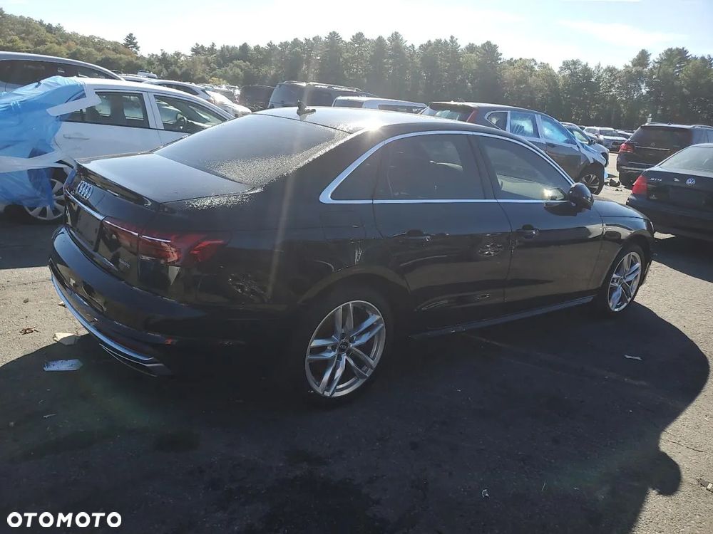 Audi A4 - 4
