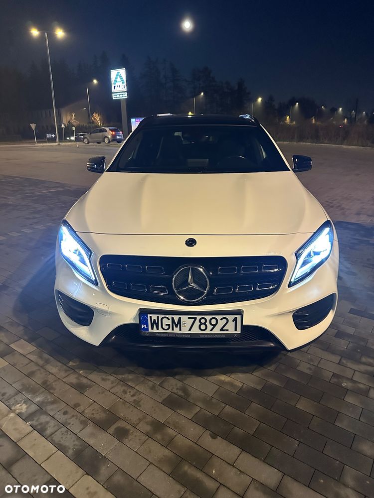 Mercedes-Benz GLA - 20