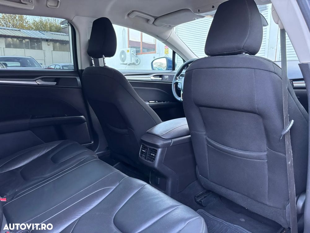 Ford Mondeo 2.0 EcoBoost Titanium - 23