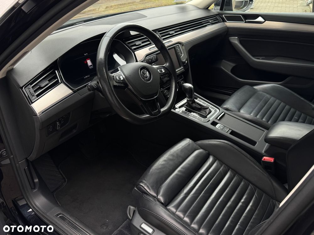 Volkswagen Passat 2.0 TDI (BlueMotion Technology) DSG Highline - 11