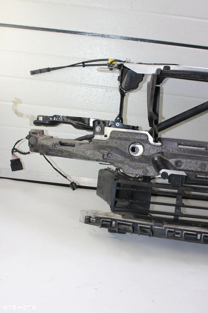 PAS PRZEDNI WZMOCNIENIE CZOŁOWE BMW G30 - 3