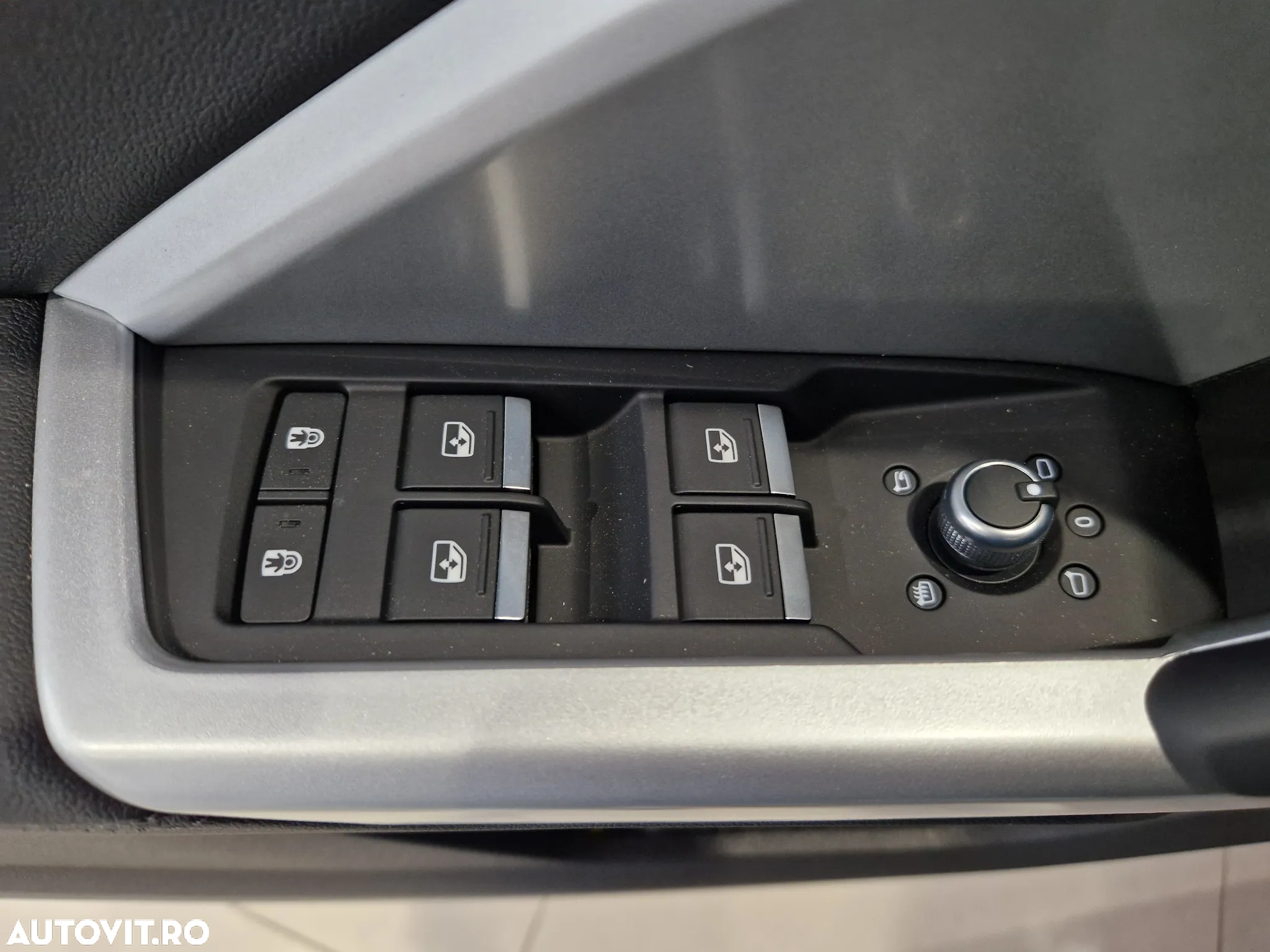Audi Q3 2.0 40 TFSI S tronic quattro - 14