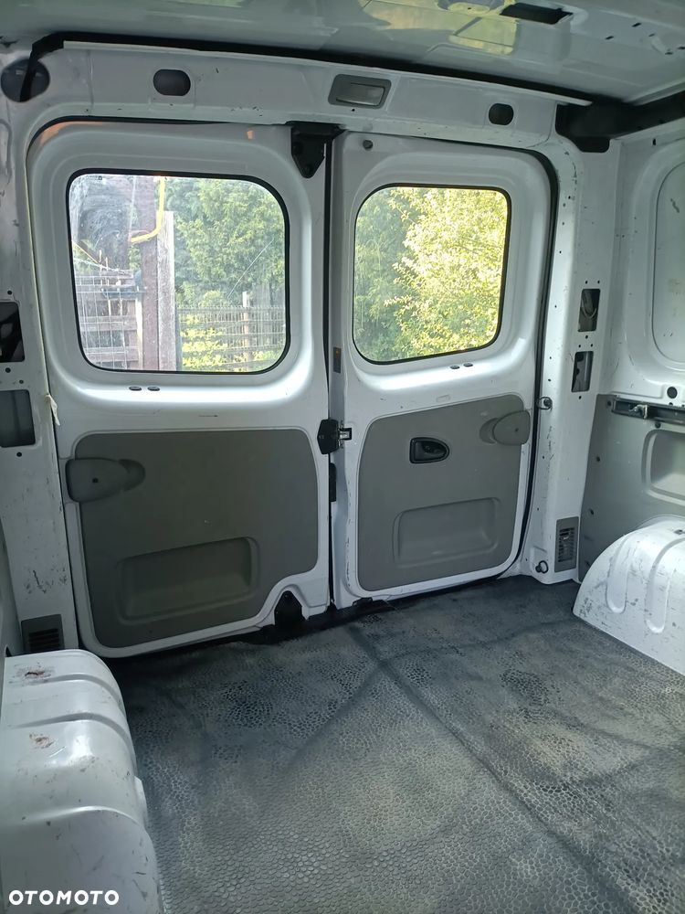 Opel Vivaro - 9