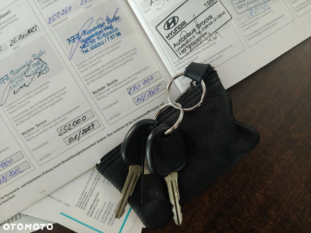 Hyundai H-1 Cargo teilverglast DF - 17