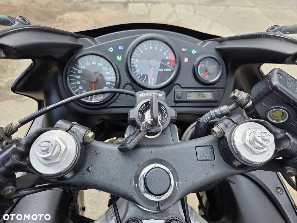 Honda CBR - 13