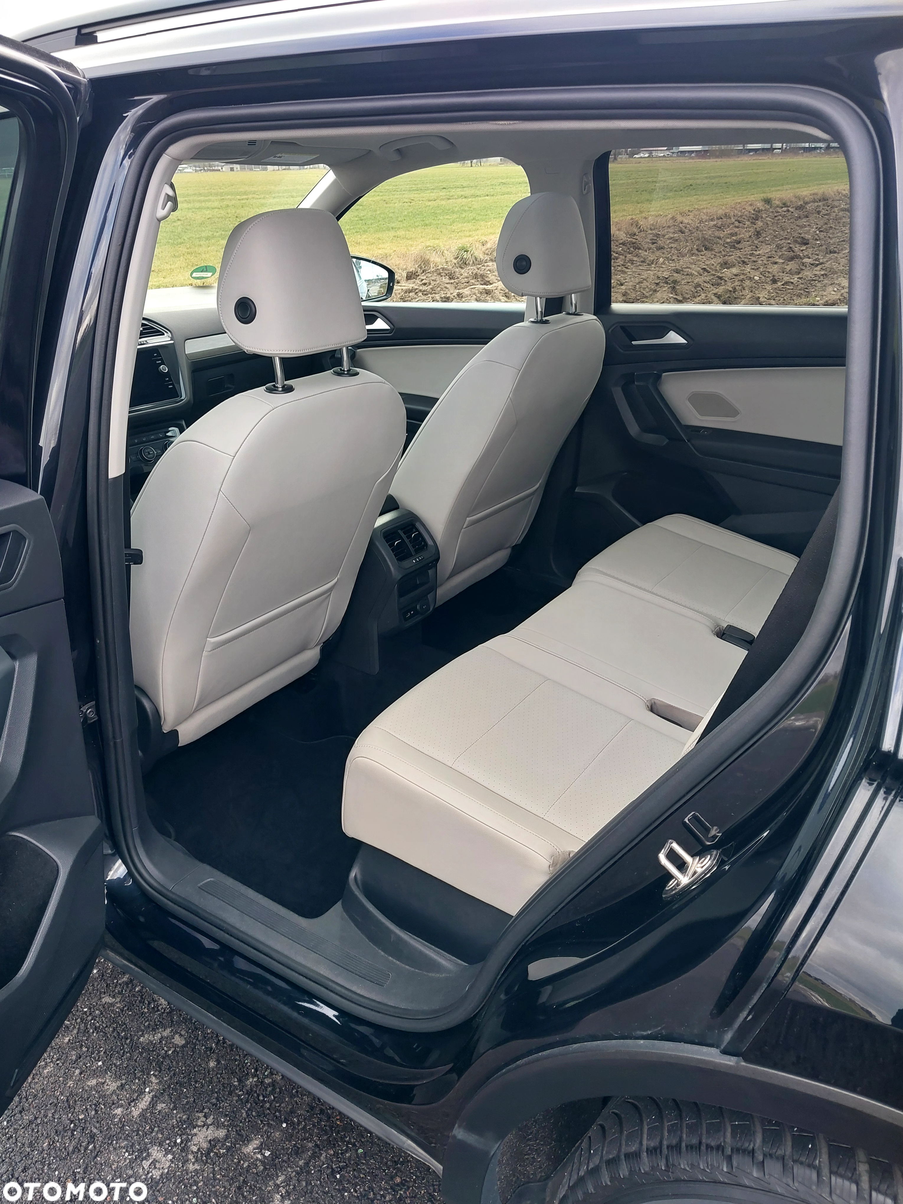 Volkswagen Tiguan - 14