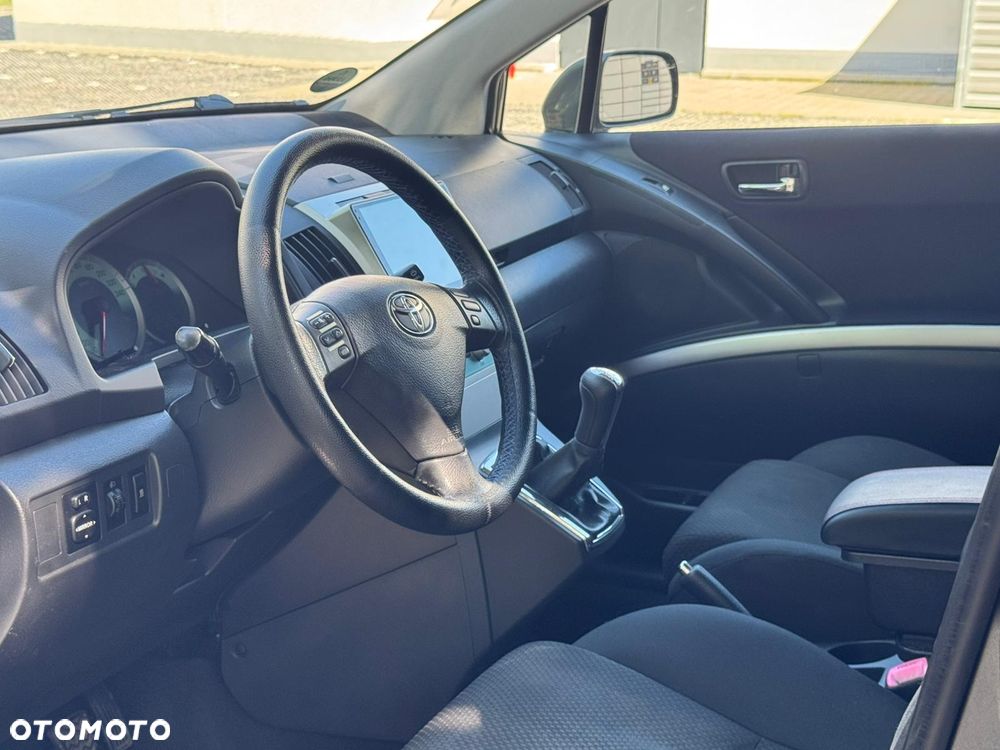 Toyota Corolla Verso 1.6 Terra 7os - 13