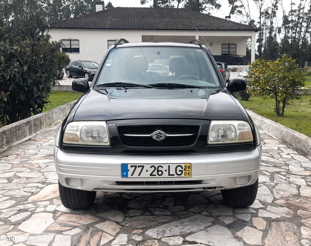 Suzuki Grand Vitara Metal Top 2.0 L - 3