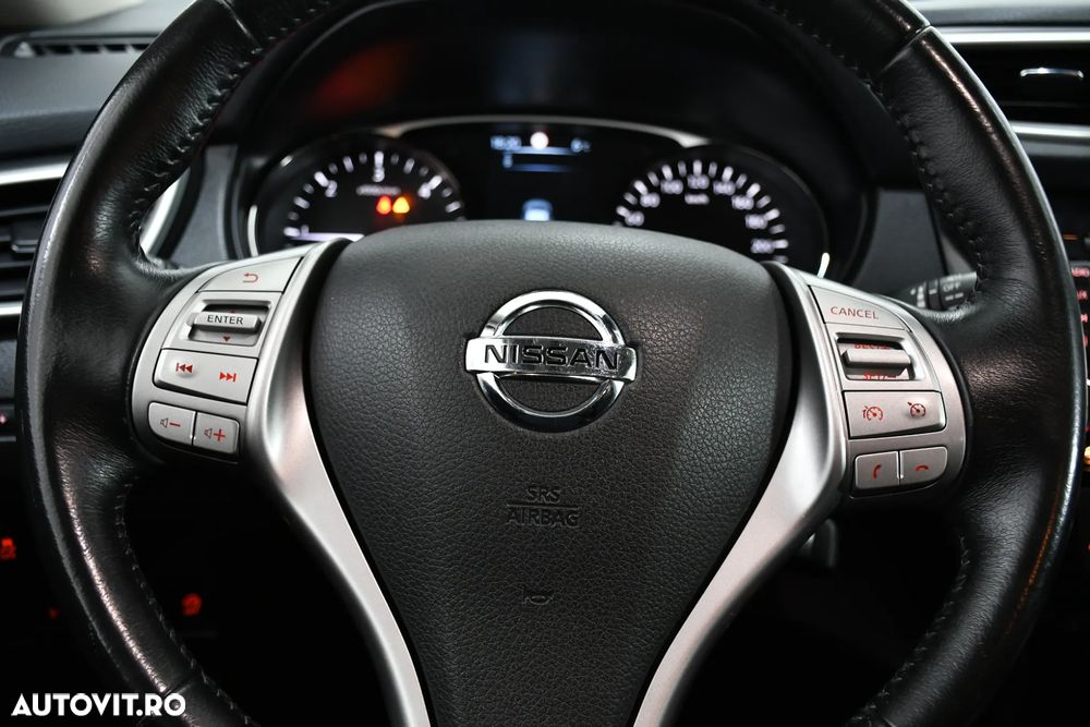 Nissan X-Trail 1.6 dCi N-Connecta - 22